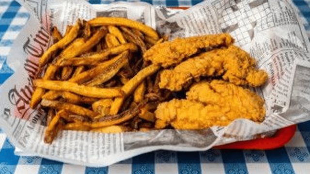 4 Piece Chicken Tenders Combo.